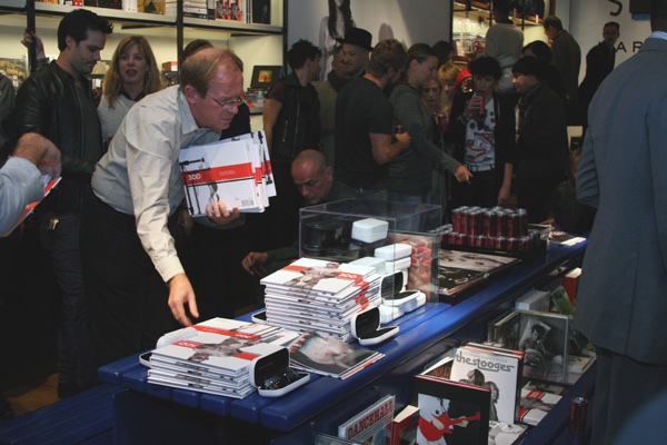 DD_BOOKMARC_0612