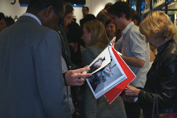 DD_BOOKMARC_0614