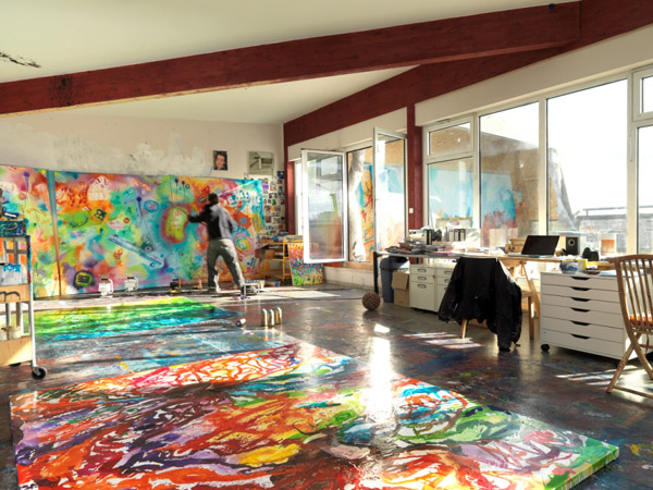 Christian_Awe2_RESIZE__working_on_the_pictures_for_Wynwood_Kitchen_and_Bar_October_2010_-_foto_by_Bernd_Borchardt_II