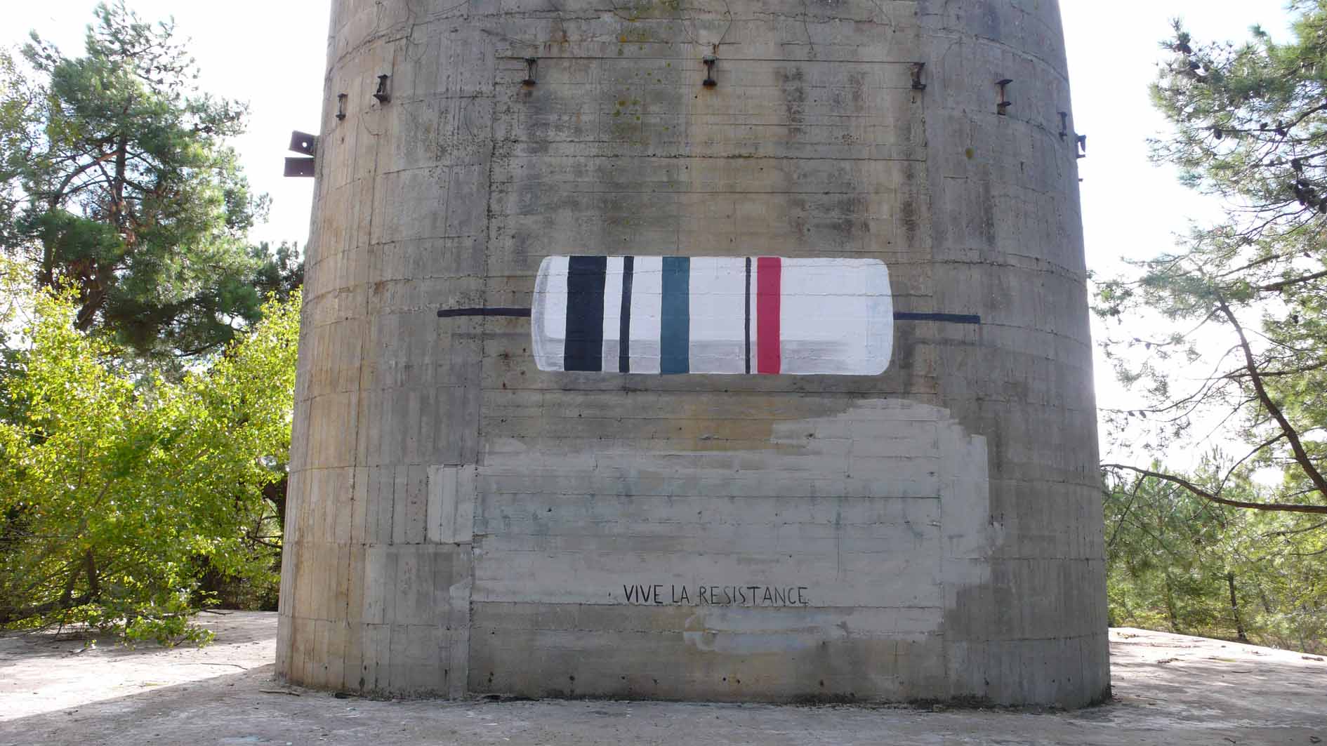 vivelaresistance03