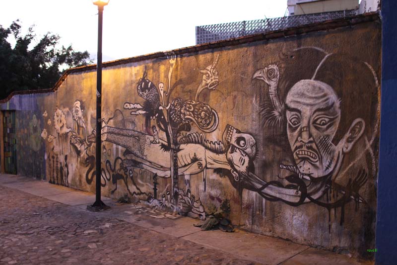 dr._lakra_Herbert_Baglione_oaxaca_dia_de_los_muertos_Mexico_Upper_Playground_Matt_Revelli_Juxtapoz2000