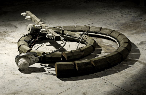 Robbie_Rowlands___Down___Wooden_electricity_pole___2008_1