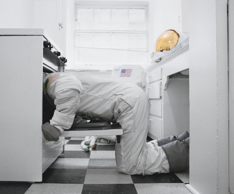 Astronaut_Suicides_Neil_Dacosta_03