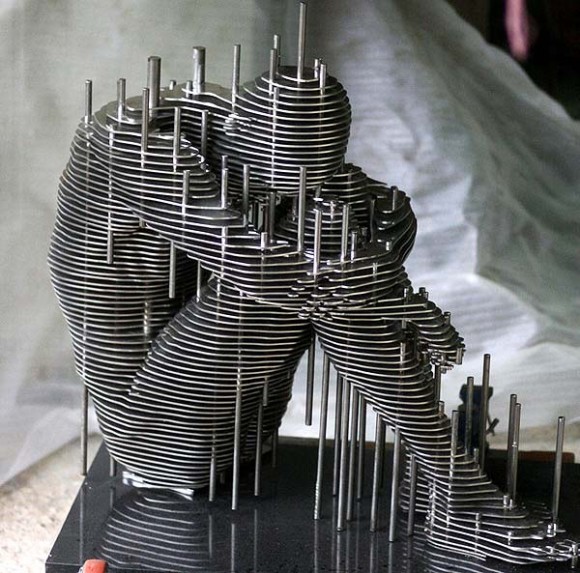sliced-metal-sculptures-chan-girl-park-gessato-gselec-gblog-3-580x573