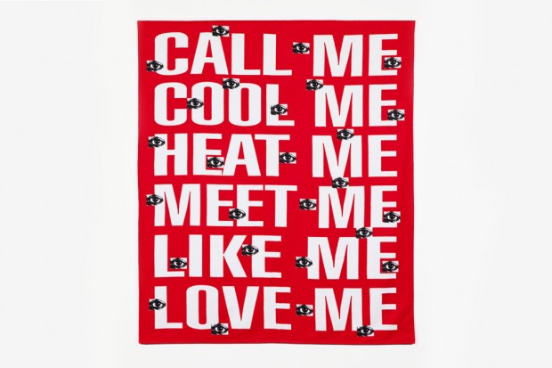 barbara-kruger-works-on-whatever-artist-beach-towel-1-620x413
