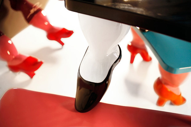 parra-x-toykyo-the-fly-new-coffee-table-4