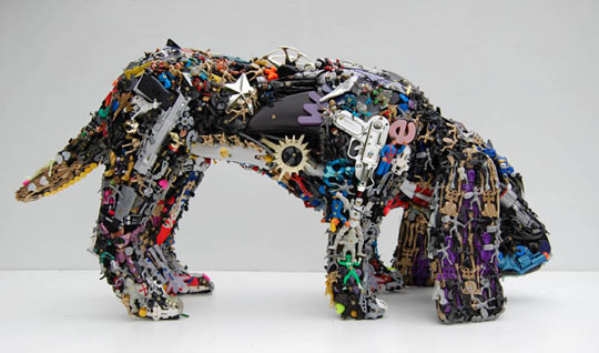recycled-toy-sculptures-3