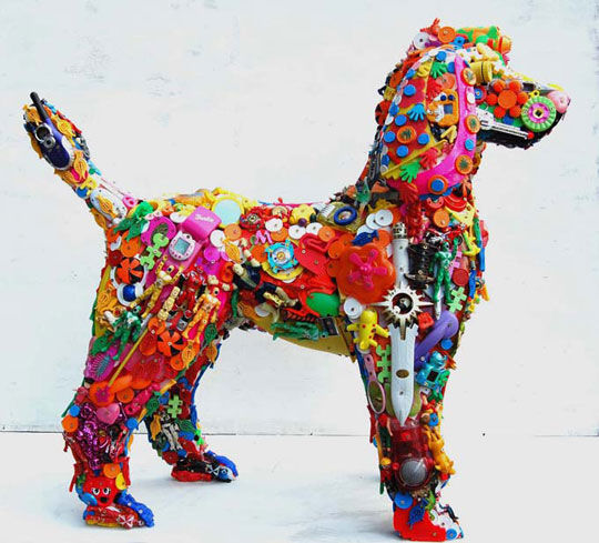 recycled-toy-sculptures-4