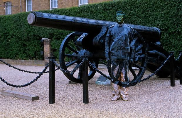 liu-bolin-camouflage-art-images_4488