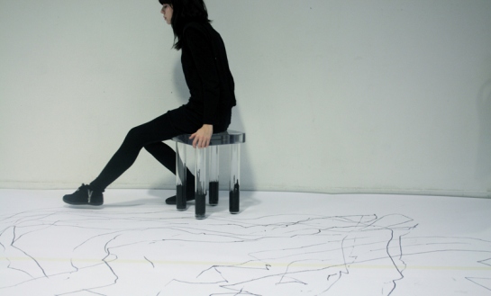 ballpoint_stool_2