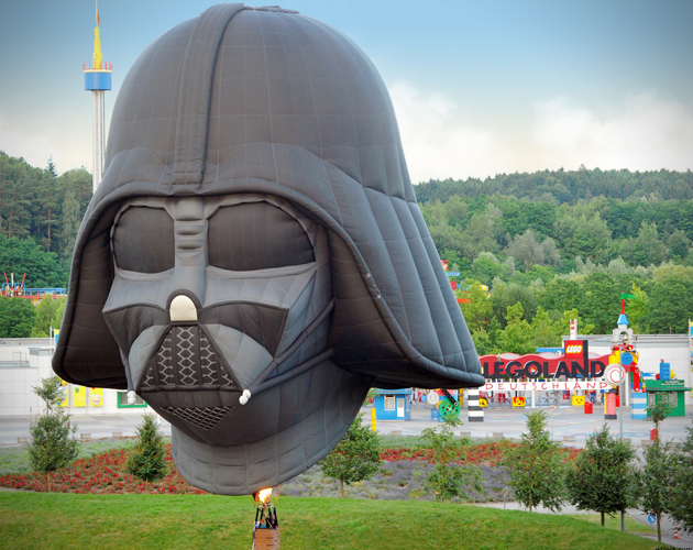 darth-vader-hot-air-balloon-0
