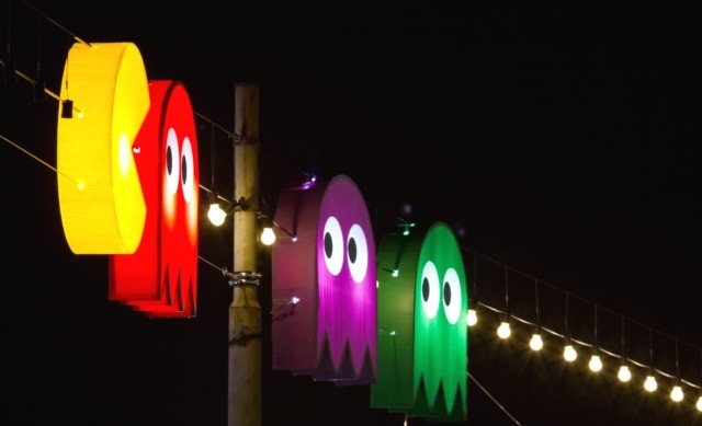 PacmanStringLights2