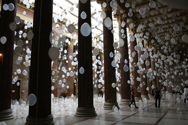 williamforsythescatteredcrowd2