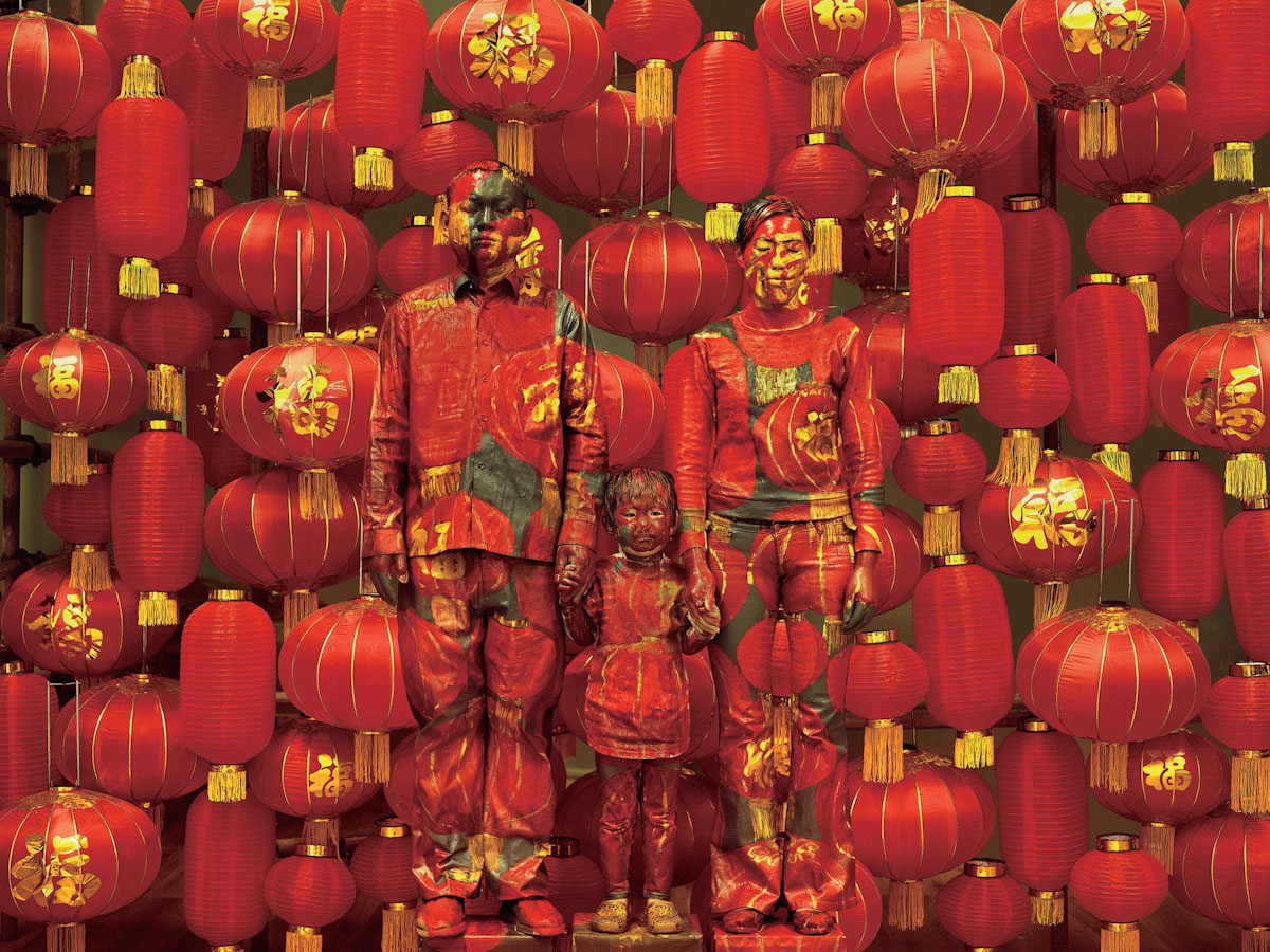 9-Hiding-in-the-City-Liu-Bolin