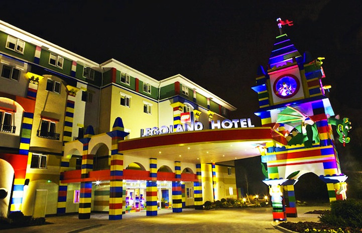 LEGOHotel1