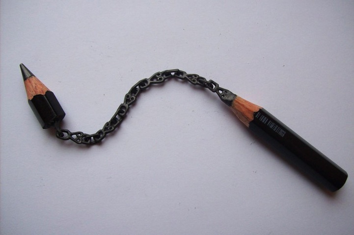 cerkahegyzo-pencil-sculptures
