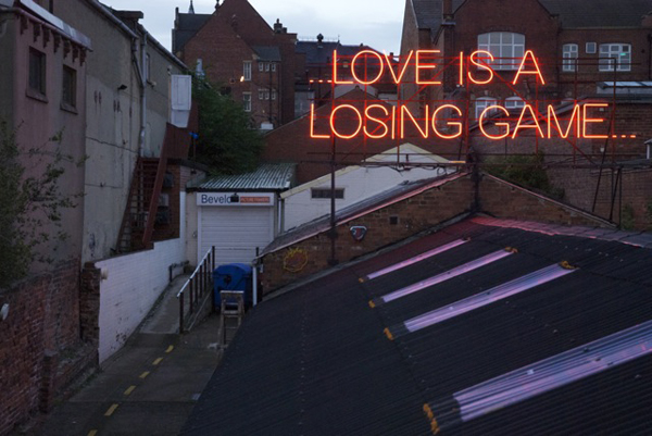 jux_neon_love1