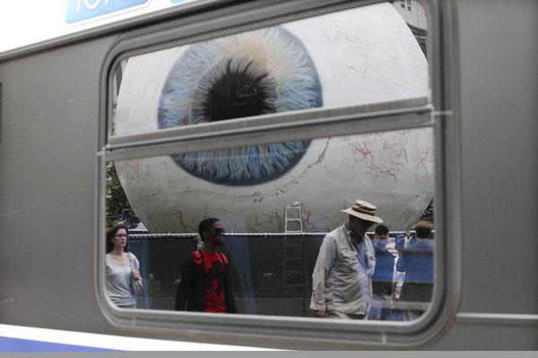 jux_eye1