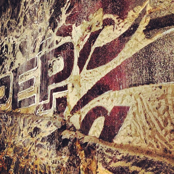 jux_vhils1