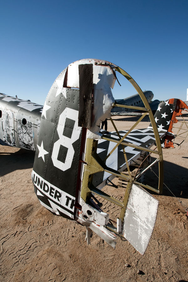 jux_theflopbox_boneyard15