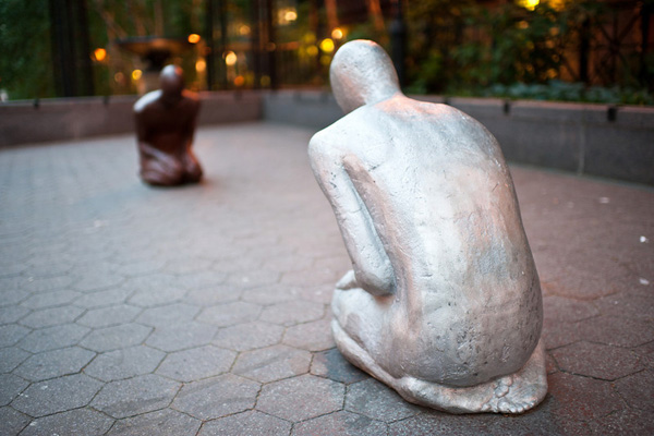 jux_human_sculptures1