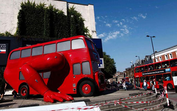 jux_bus_1