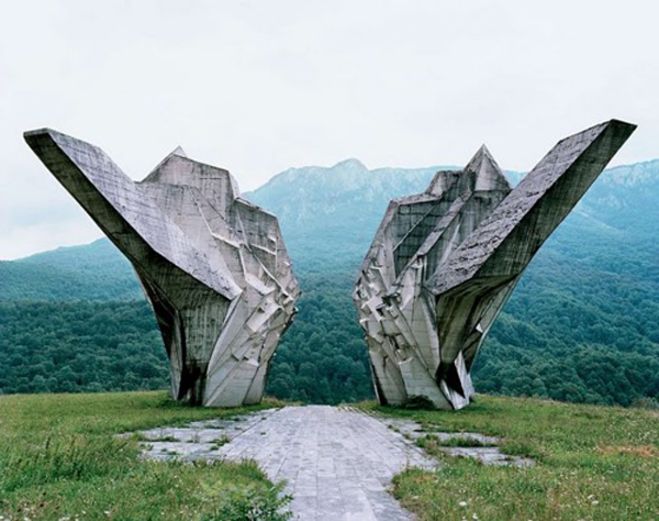 jux_russia_sculptures