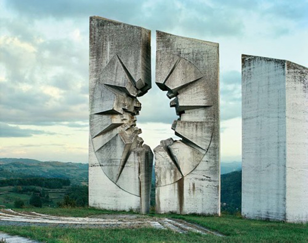 jux_russia_sculptures2
