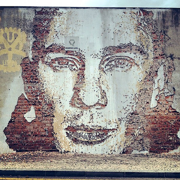 jux_vhils
