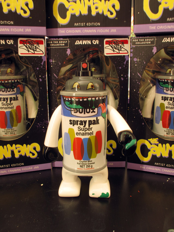 jux_spray_cans1