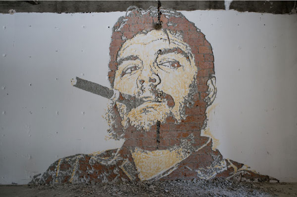 jux_vhils