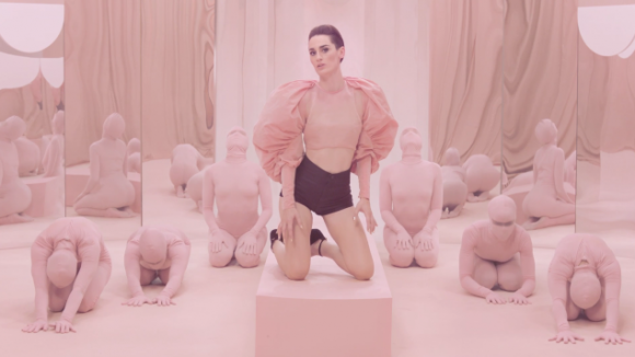 Yelle-Comme-un-enfant-clip-580x326