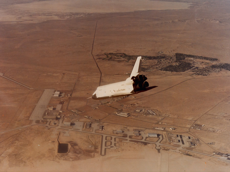 A test orbiter flies before the actual shuttle Columbia, March 1981. Photograph by NASA