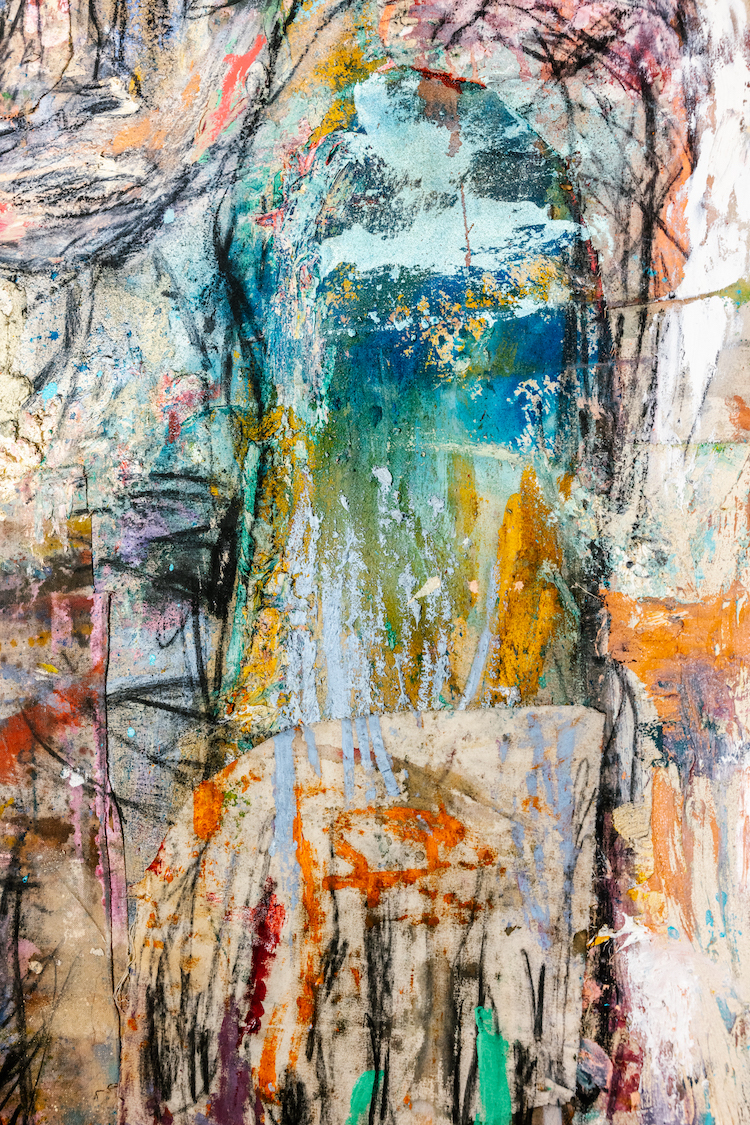 Daniel Crews-Chubb in UK studio, 2023, Installation View ©Daniel Crews-Chubb, 2023. Courtesy of the artist and Roberts Projects Los Angeles, California; Photo Robert Tim Craig
