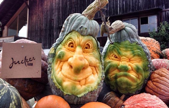 Ray Villafane's Superior Pumpkin Carving Skills