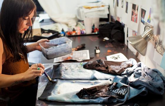Hannah Stouffer x HoodieBuddie Studio Visit Video