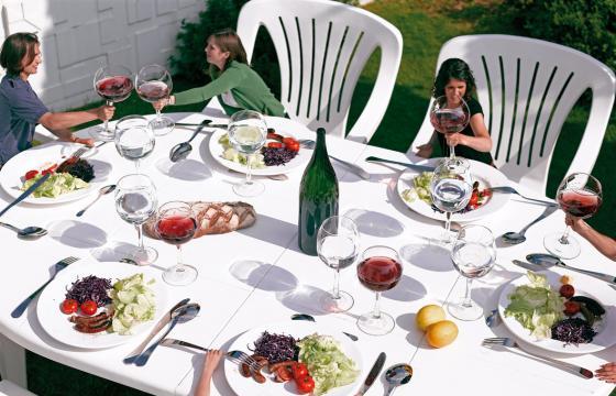 Oversized Everyday Objects by Lilian Bourgeat
