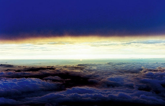 600 Mount Fuji Sunrises by Yu Yamauchi