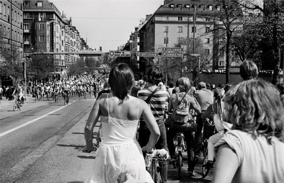 Sunday Walks by Arne Lind