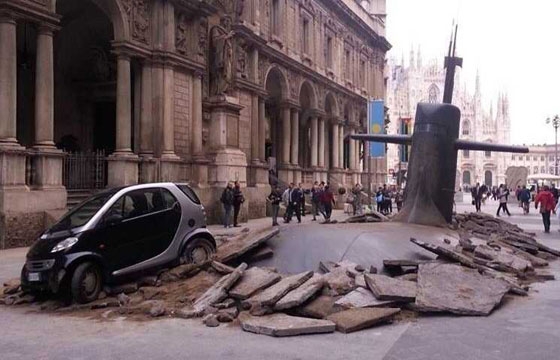 Submarine Surfaces in Milan streets