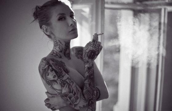 Valentina by Damien Elroy Vignaux