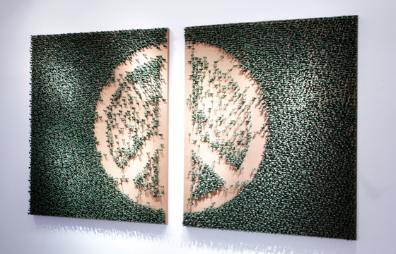 12,000 Toy Soldier Peace Sign by Ole Ukena