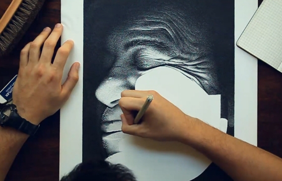 Video: Miguel Endara's 3.2 Million Ink Dot Portrait