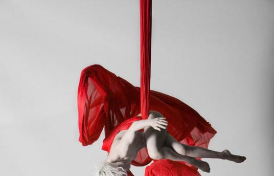 A Fusion of Photography and Movement—Interview with Gregory Bartning
