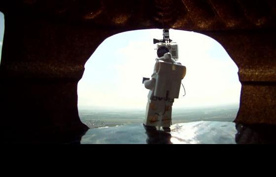 Felix Baumgartner's Jump in LEGOS
