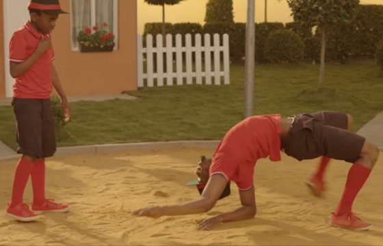 Watch: Stromae "Papaoutai"