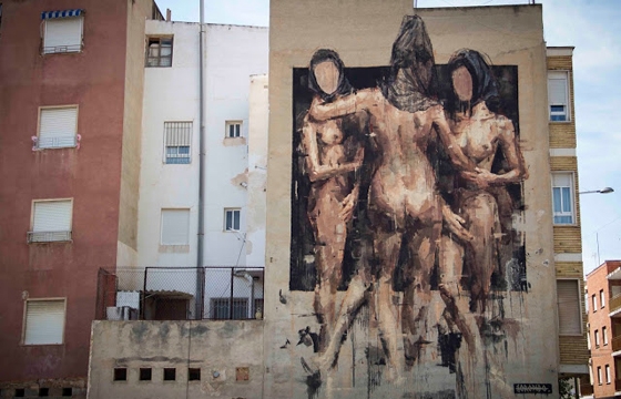 Three nude women by Borondo in Blanca, Spain