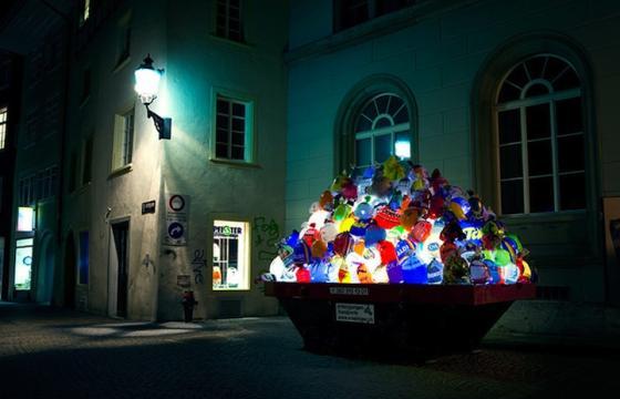 Plastic Garbage Guarding the Museum by Luzinterruptus