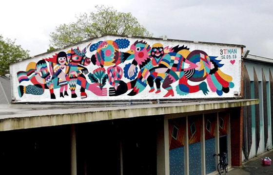 3ttman paints roof in Lillie, France