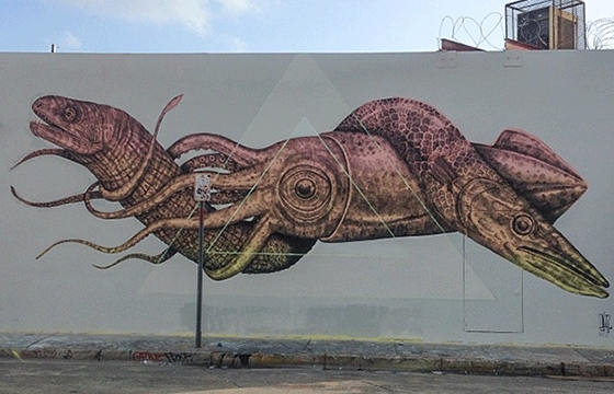 Alexis Diaz paints new mural in Miami